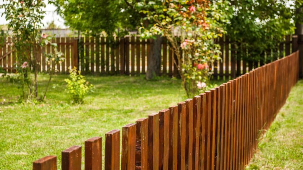 North Shore Fencing, Fence Company Glenview, Fence Installation, Wood Fence, Vinyl Fence, Northbrook, Glenview