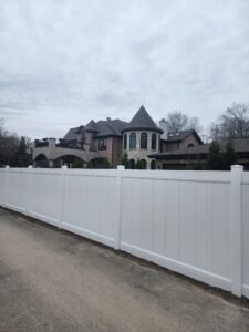 6FT WHITE VINYL FENCE