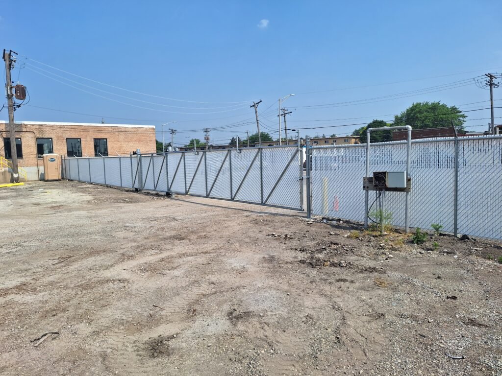 6_FT CHAIN-LINK-FENCE