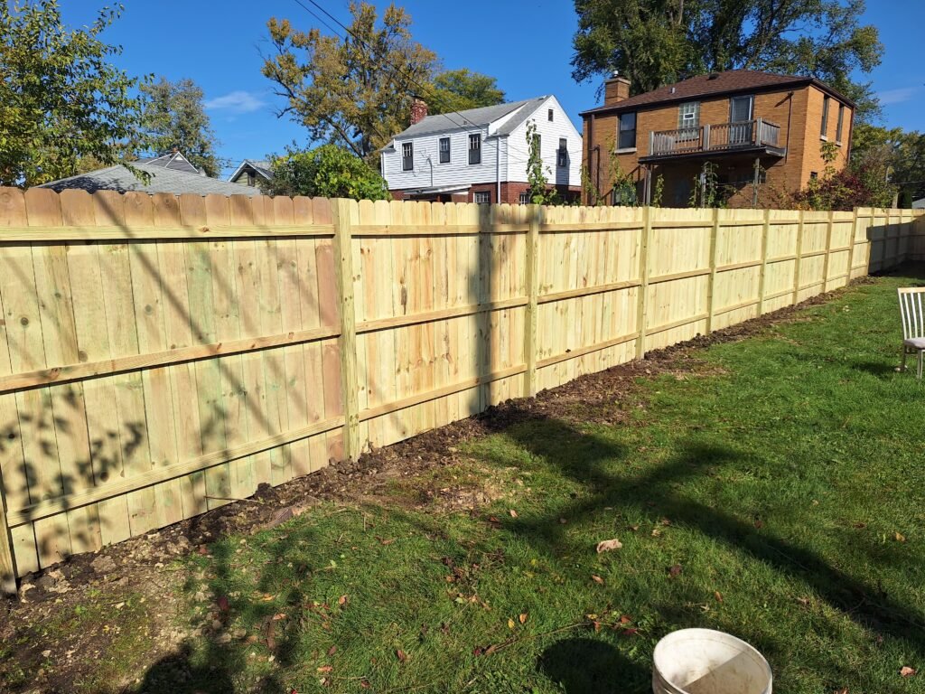 6_FT PRESSURE-TREATED WOOD (PINE) FENCE