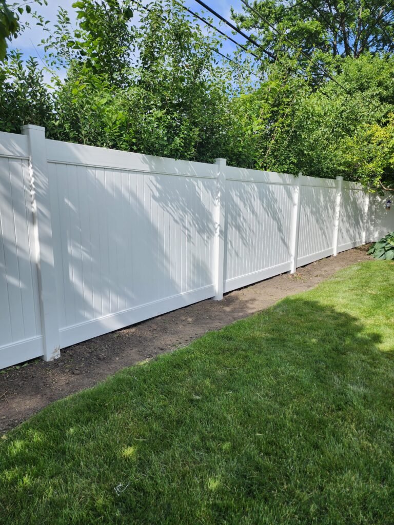 vinyl fence Glenview