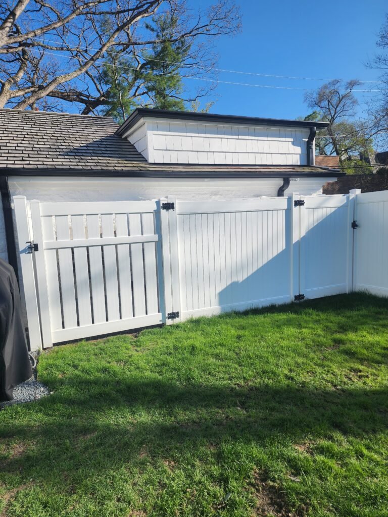 white vinyl fence Glenview